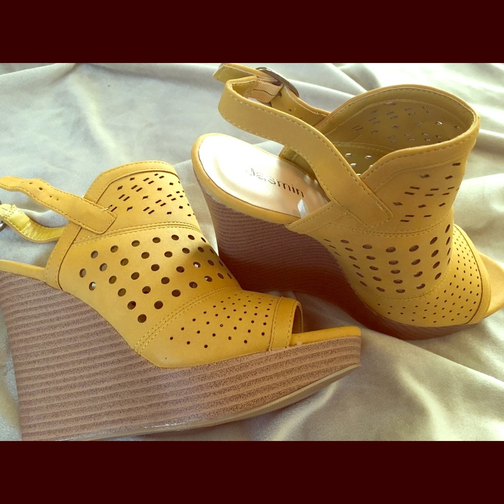 Mustard yellow wedge with ankle strap